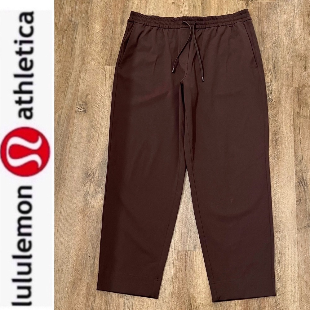 Lululemon Tapered-Leg Mid-Rise Pant 7/8 Length *Luxtreme Espresso Size L